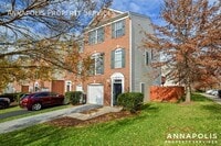 Building Photo - 2409 Jostaberry Way