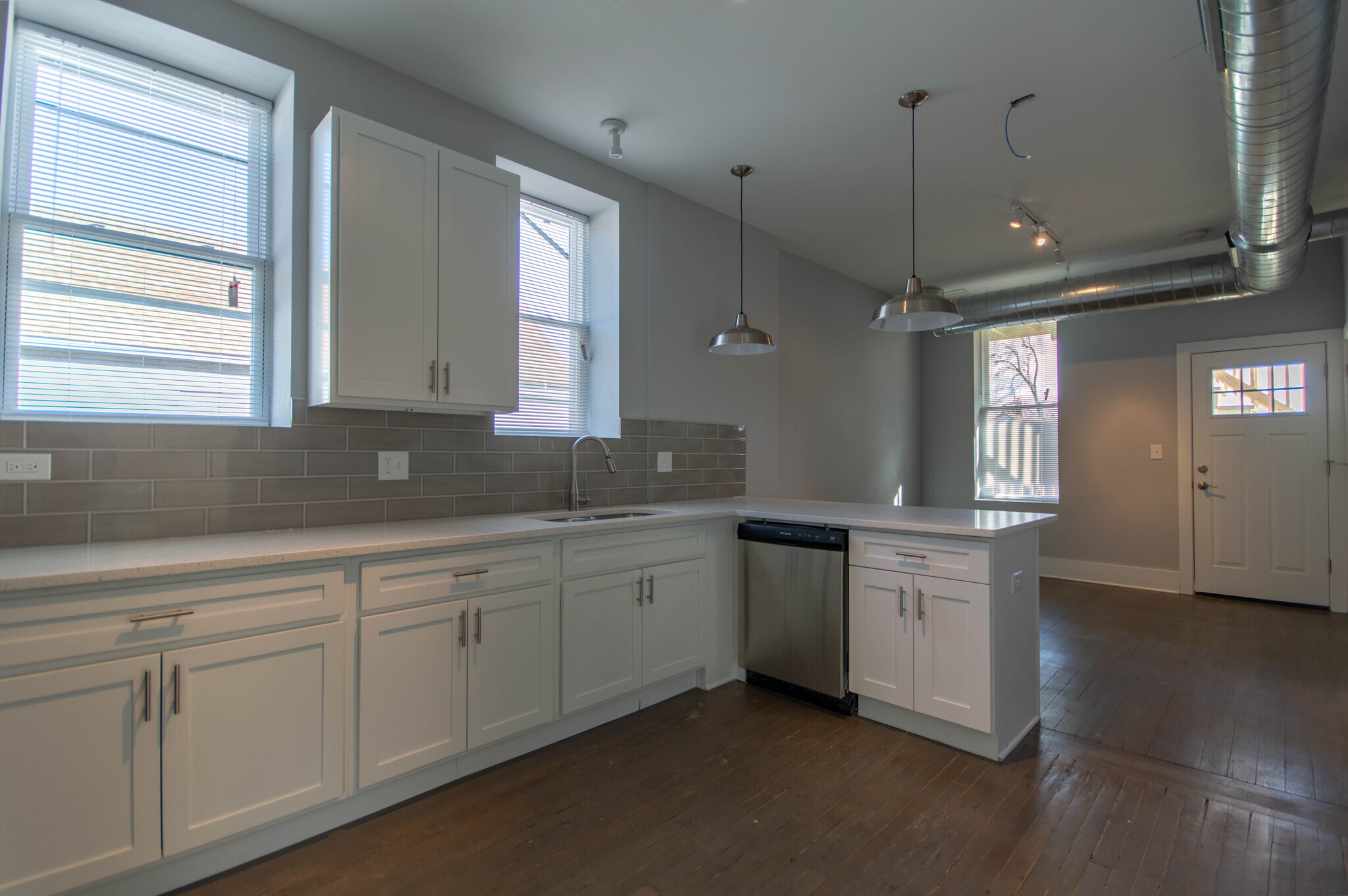 Building Photo - 2117 W 18th St