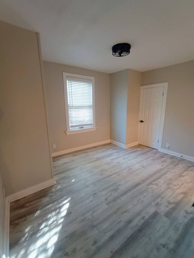 Building Photo - Charming 4-Bedroom Home in Harambee