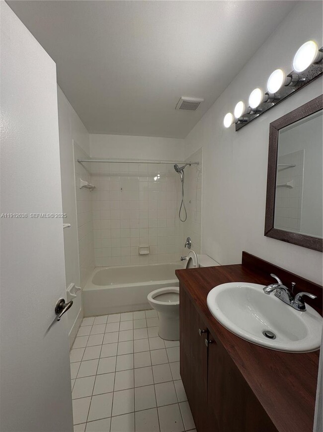 Building Photo - 16881 SW 1st Manor