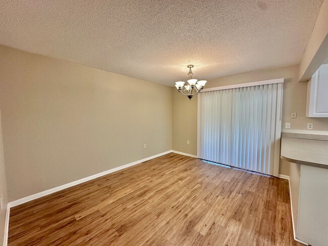 Building Photo - 501 SW 75th St