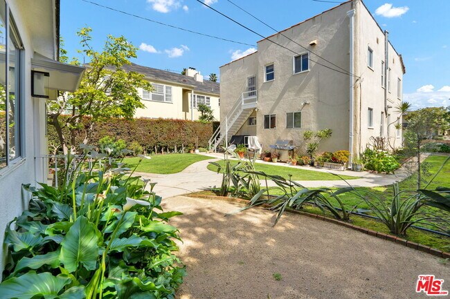 Building Photo - 950 Euclid St