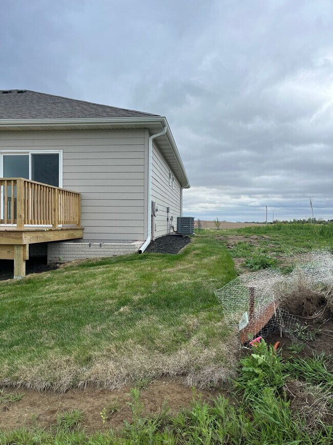 Building Photo - Brand-New Ranch in Papillion | 4BR + Finished Basement + Deck + All-Inclusive Amenities