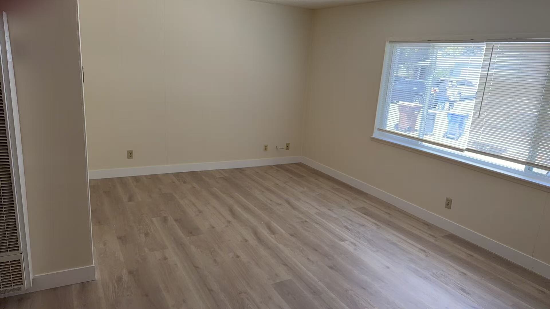 Building Photo - 2225 Pamela Dr