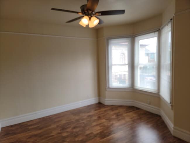 LIVING - 3394 24th St