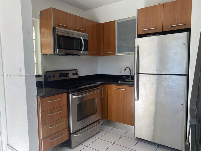 Building Photo - 421 NE 68th St