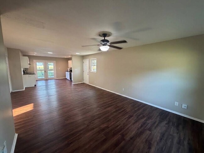 Building Photo - 6409 Deming Ln