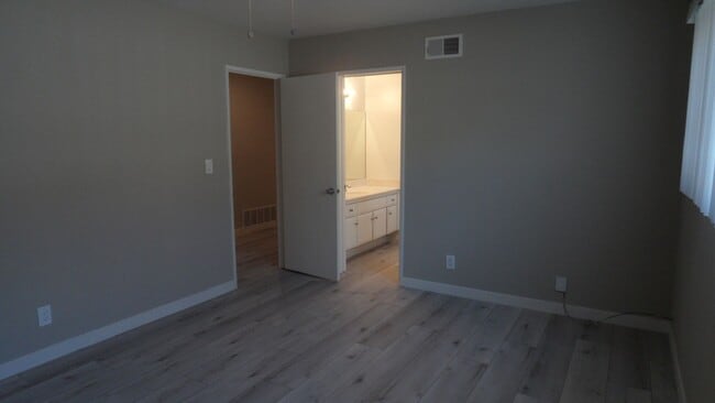 Building Photo - Beautiful Remodeled Single Story 4 BR 2 BA Home With 3 Car attached Garage