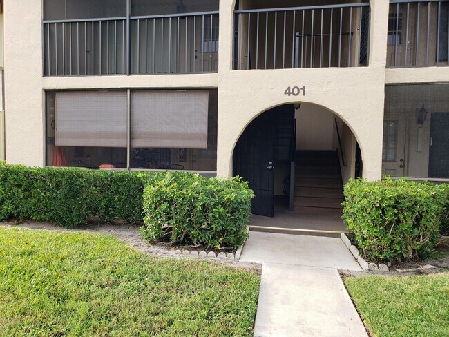 Building Photo - 401 Pine Glen Ln