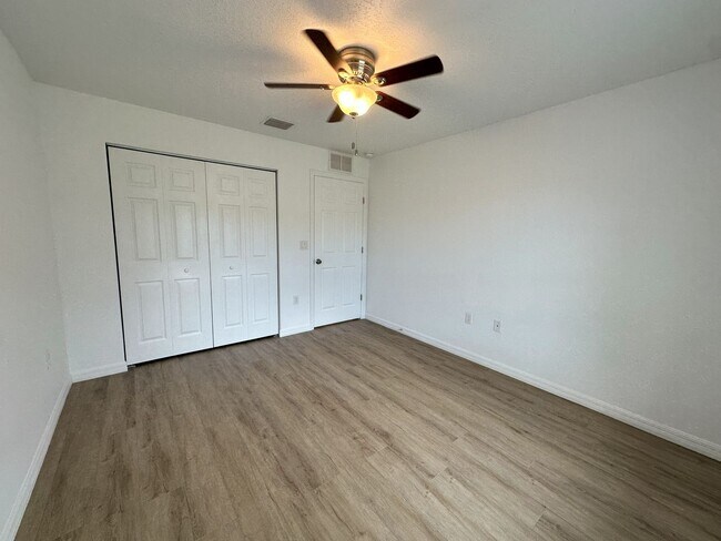 Building Photo - Move-In Ready Rental with Stylish Updates!