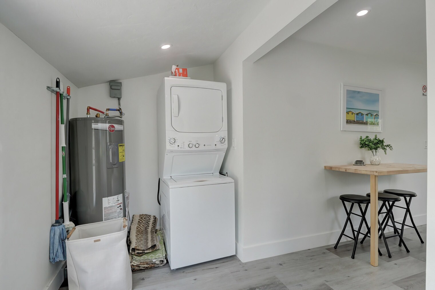 Building Photo - 27250 Shriver Ave