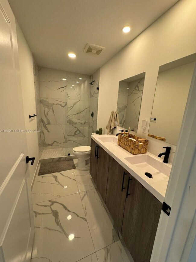 Building Photo - 1301 NW 3rd St