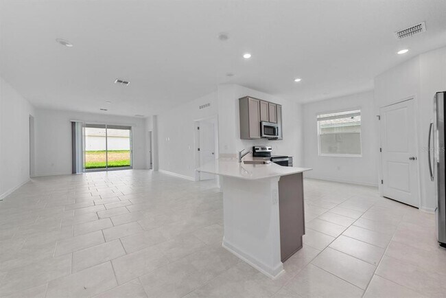 Building Photo - 1480 Peach Crk Dr