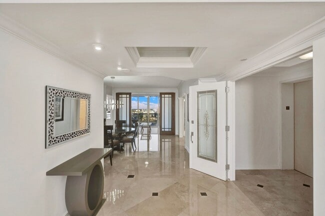 Building Photo - 3100 N Ocean Blvd