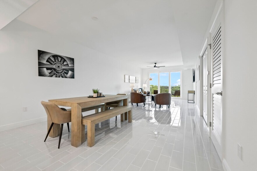 Building Photo - 701 Pilot Ln