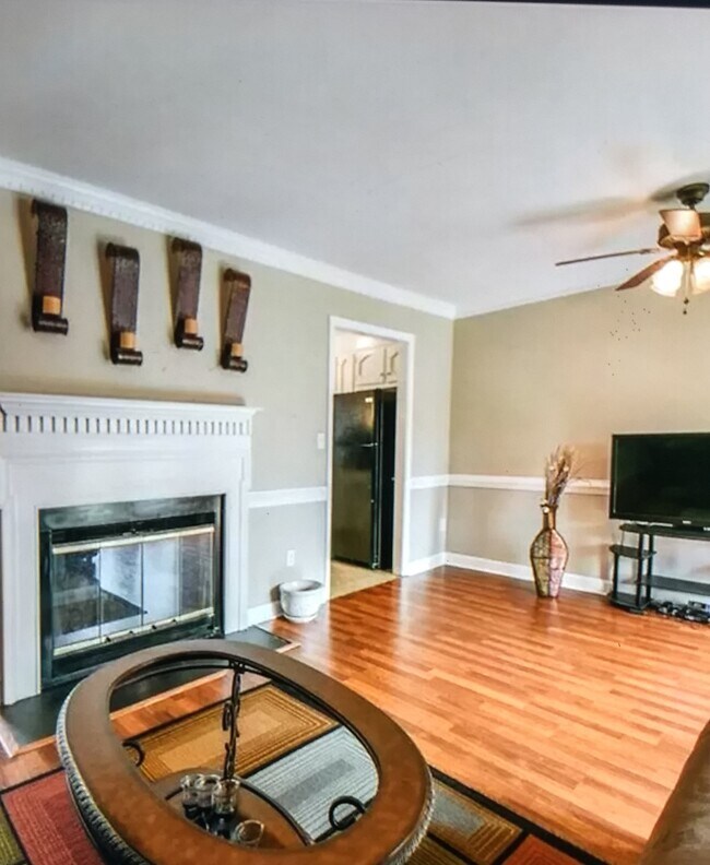 Building Photo - 5738 Rivermill Cir