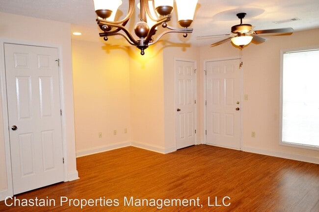 Building Photo - 2 br, 2.5 bath Apartment - 3714 Willis Rd.
