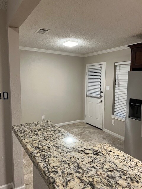 Building Photo - 3705 W Pioneer Pkwy