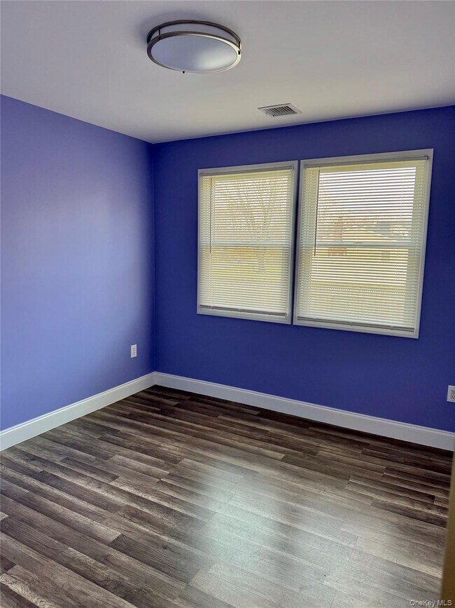 Building Photo - 2 Lafayette Dr