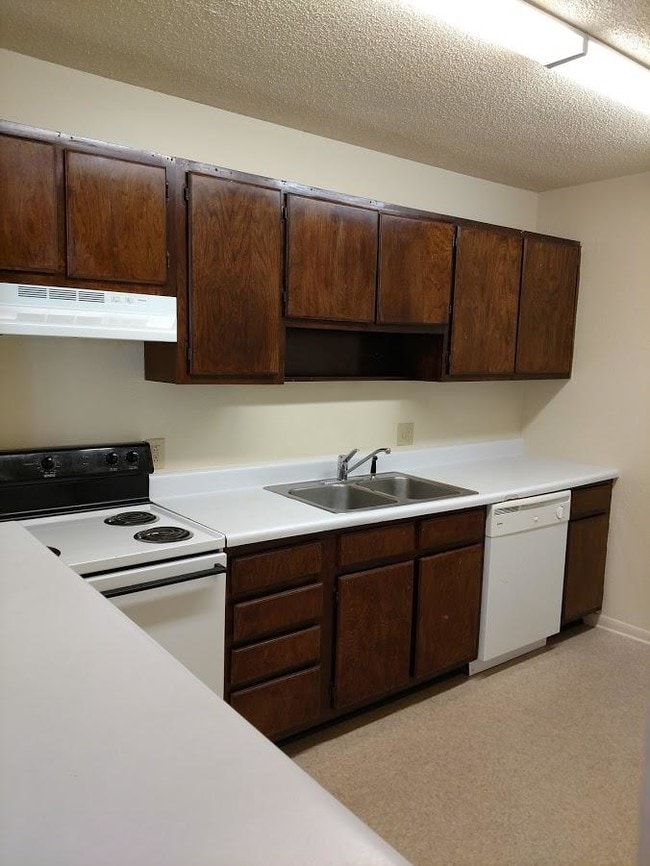 Christie Corners Toledo Oh Apartment Finder Kitchen Christie Corners