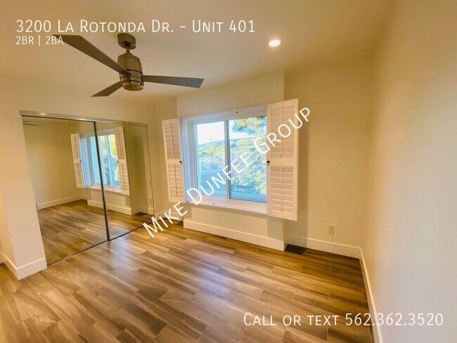 Building Photo - 3200 La Rotonda Dr