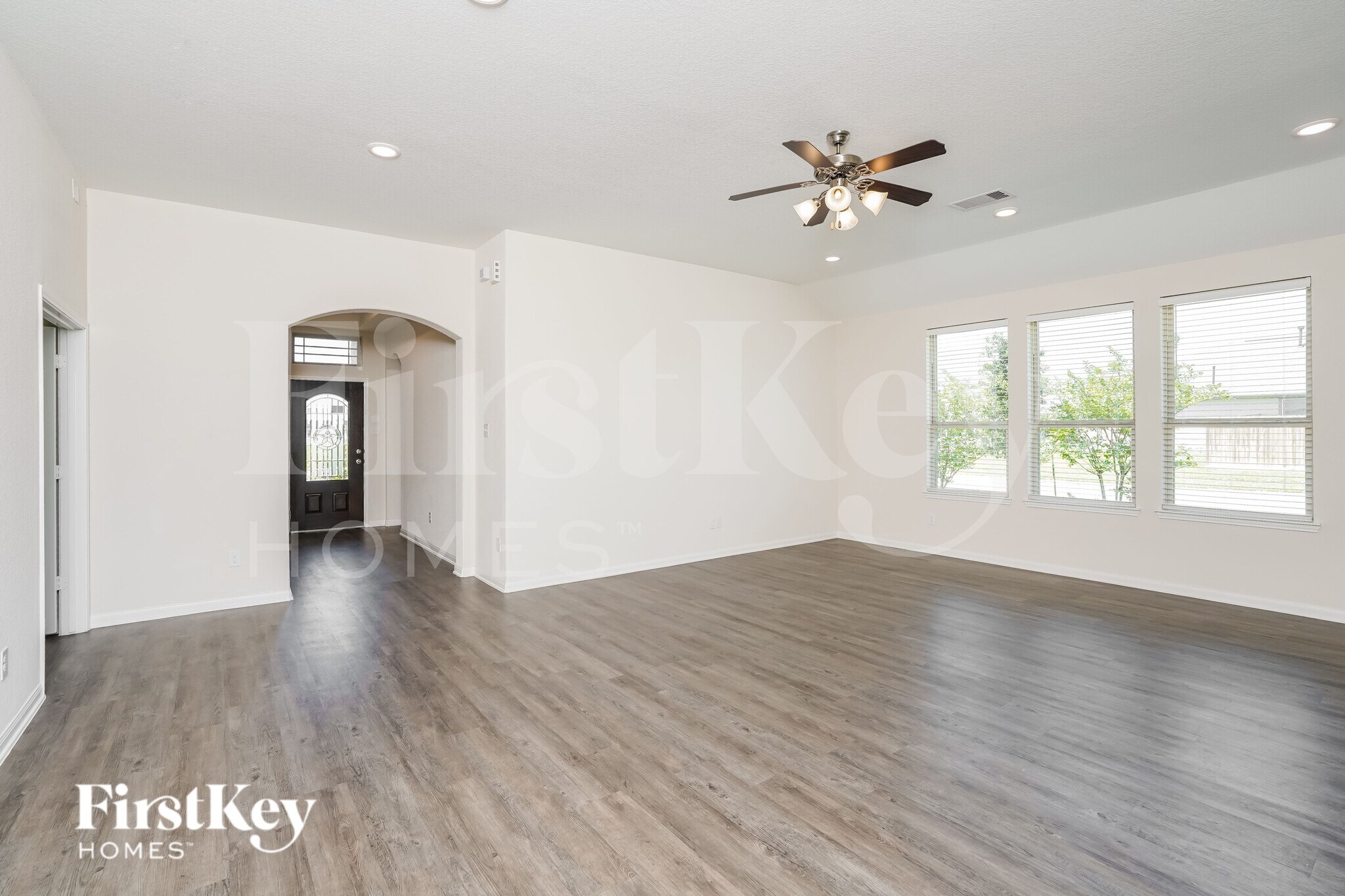 Building Photo - 118 White Wing Ln