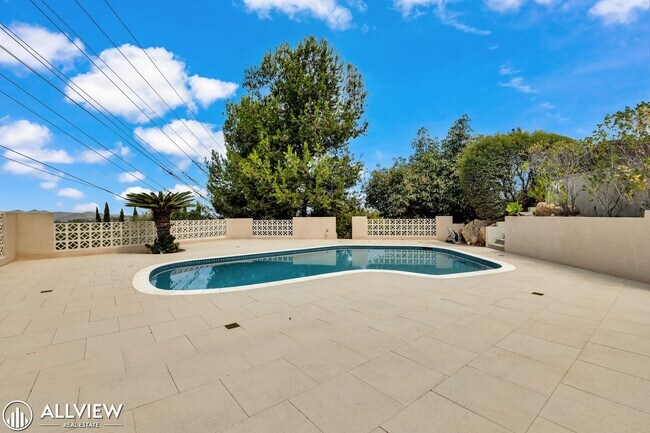 Building Photo - Stunning 4 Bed Poway Home with Views, Pool & Outdoor Oasis
