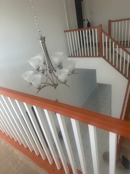 Building Photo - 409 Pewter Ct
