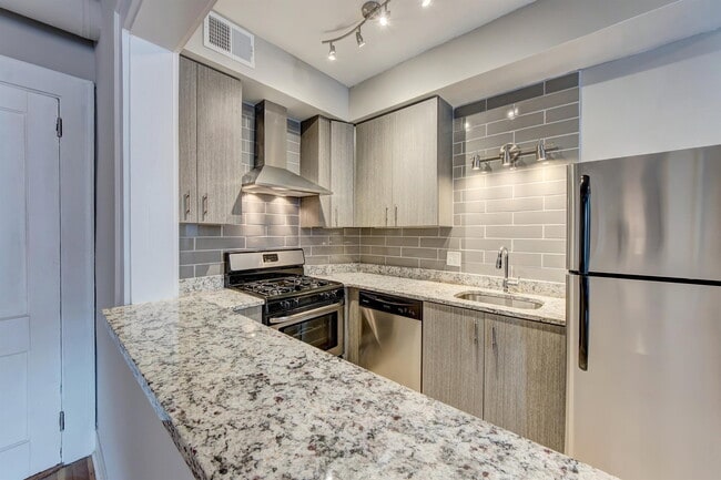 Building Photo - 1115 Ponce De Leon Ave NE