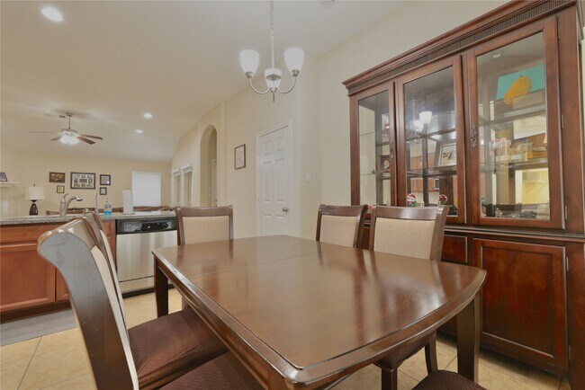 Building Photo - 17203 Fable Springs Ln