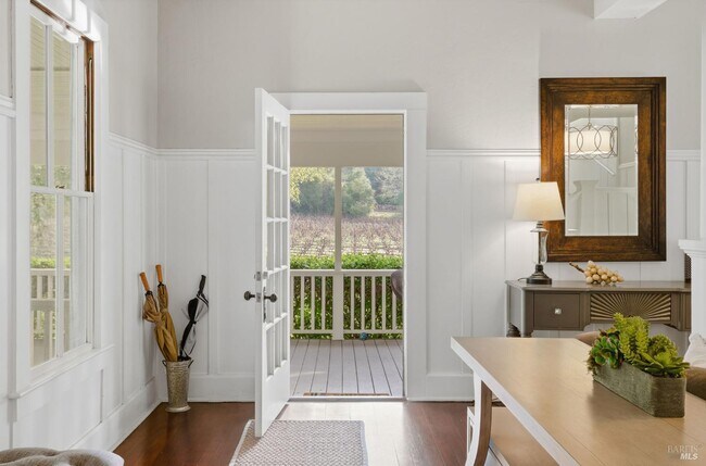 Building Photo - 2850 Silverado Trail N