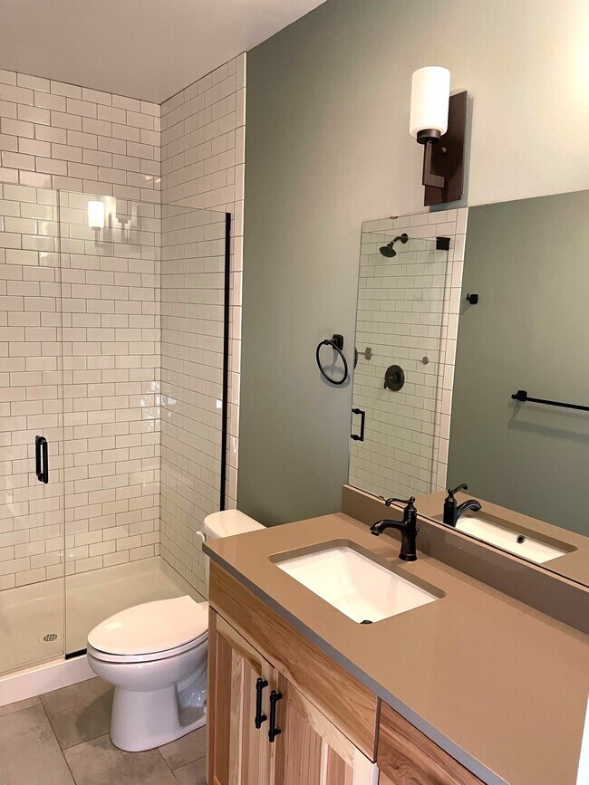 Building Photo - 2311 E John St