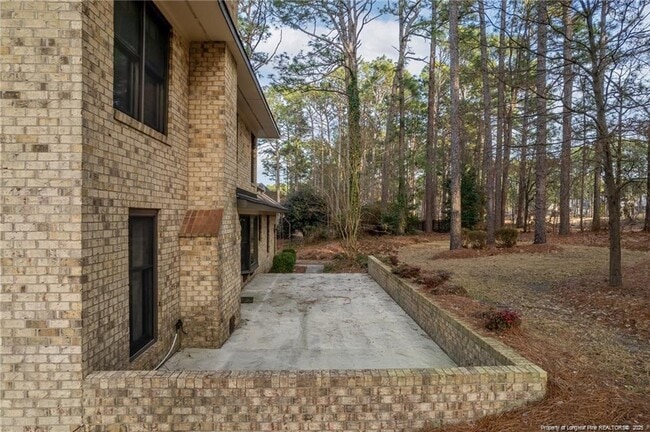 Building Photo - 6821 Thames Dr