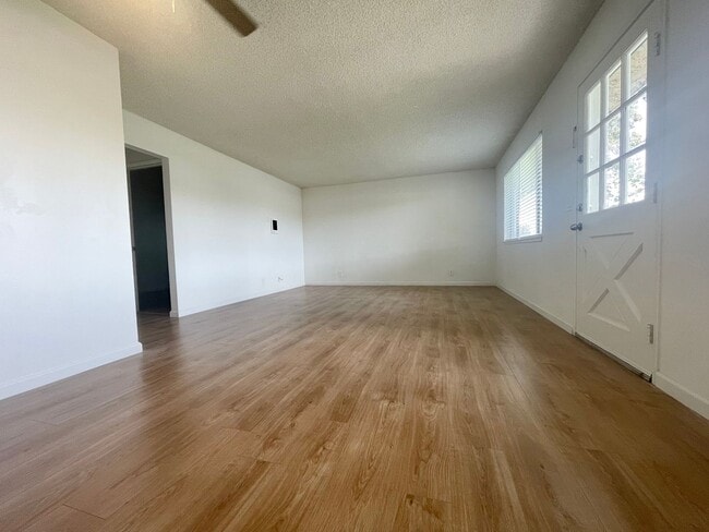 Building Photo - Beautifully Renovated Marina Village Condo...