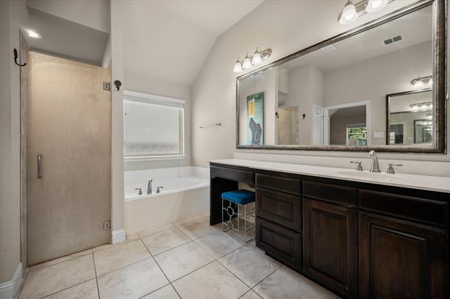 Building Photo - 909 Thistle Hl Trl