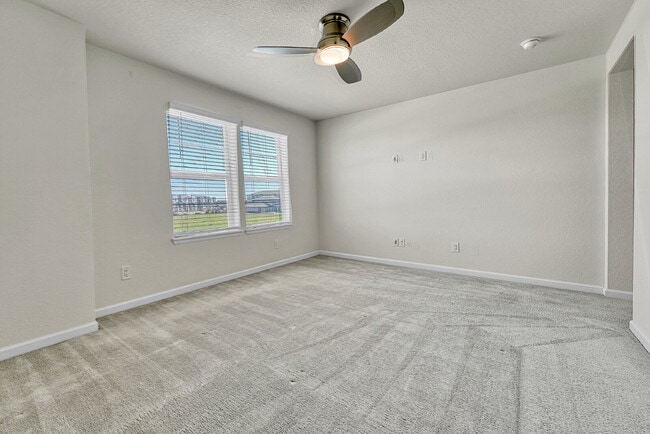 Building Photo - $2,195.95-  3 Bed, 2.5-Bath townhome in CO Springs with Central AC