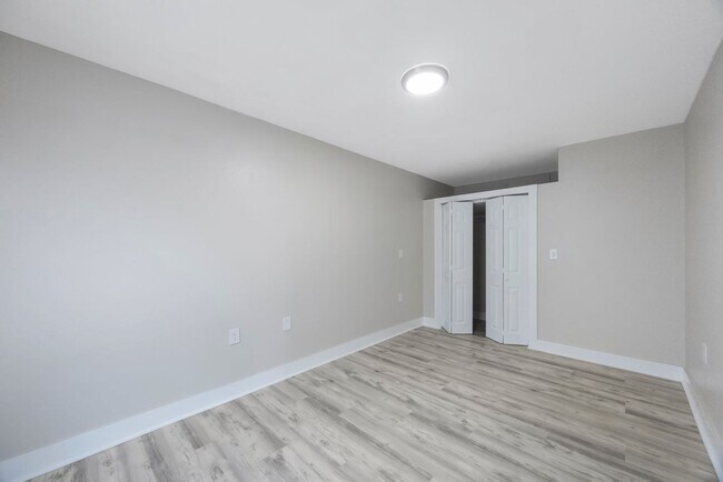 Building Photo - 317 N Highland Ave