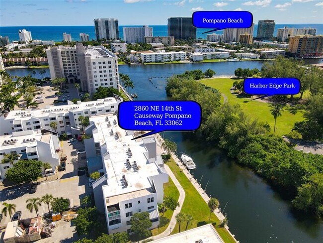 Building Photo - 2860 NE 14th St