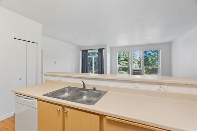 Building Photo - 22855 E Country Vista Dr