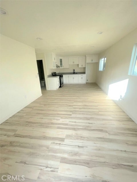 Building Photo - 999 Long Beach Blvd