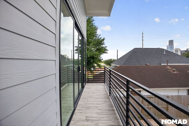 Building Photo - Brand new, Modern 2BR in Houston