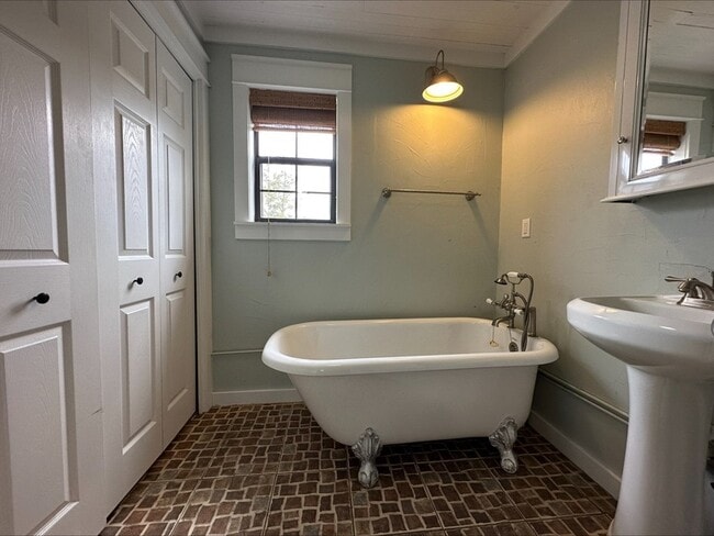 Building Photo - 59 Wedge Ct