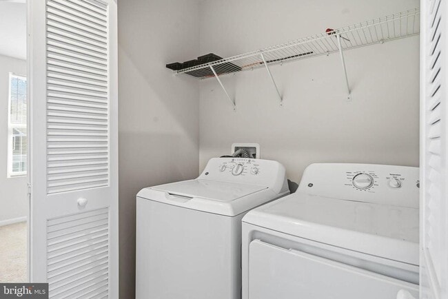 Building Photo - 28971 St Thomas Blvd