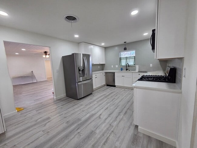 Building Photo - 1625 North St