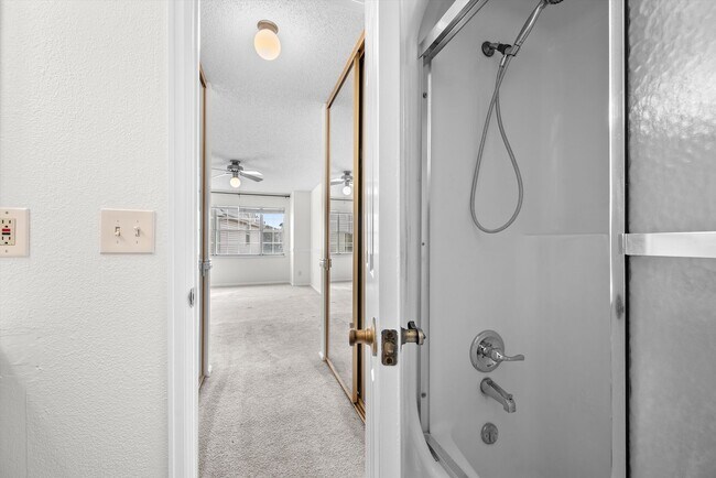 Building Photo - Cherry Creek Schools Condo | Balcony, Fireplace, Garage + Pool