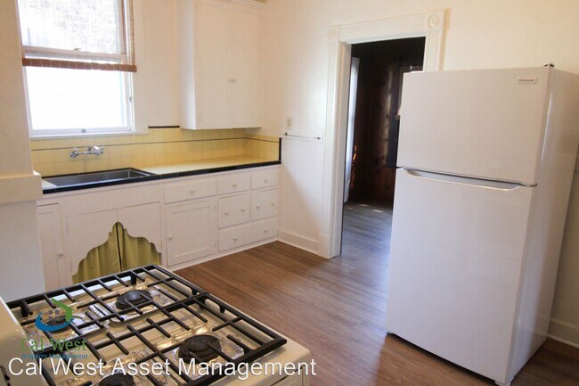 Building Photo - 3 br, 1 bath House - 930 W Taylor St