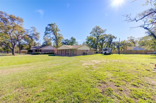 Building Photo - 16523 Rawhide Trail