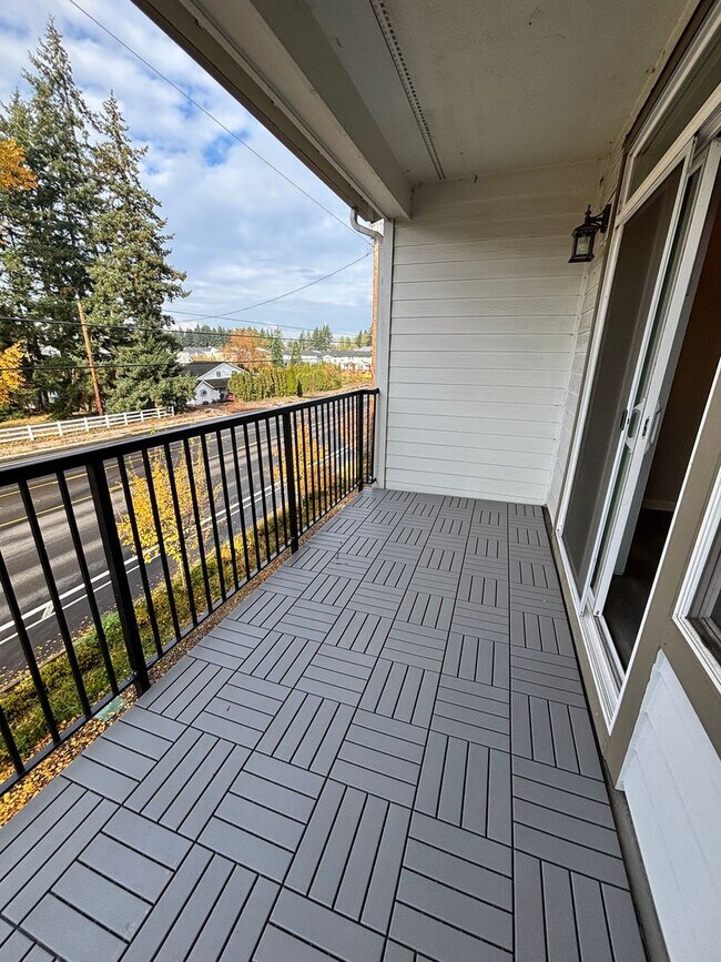 Building Photo - River Terrace townhome $500.00 off first month of rent!