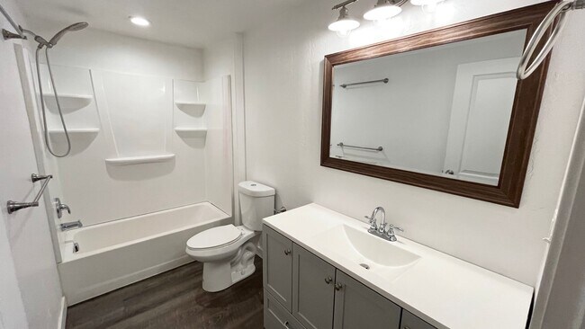 Building Photo - 4 Bed/ 3.5 Bathroom house in Lehi