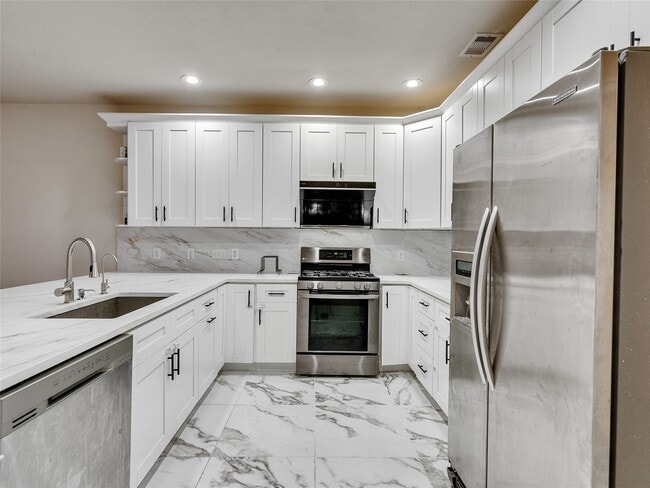 Building Photo - 19302 Juniper Vale Cir